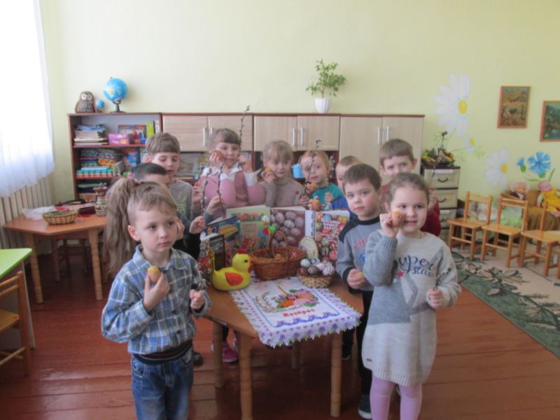 Народознавча година для маленьких читачів 