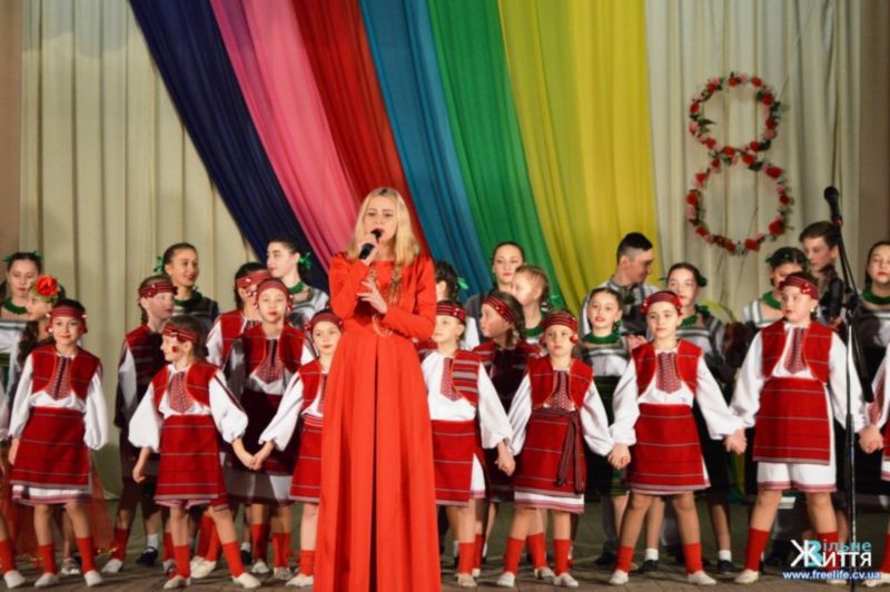 Жінок Кіцманщини привітали зі святом