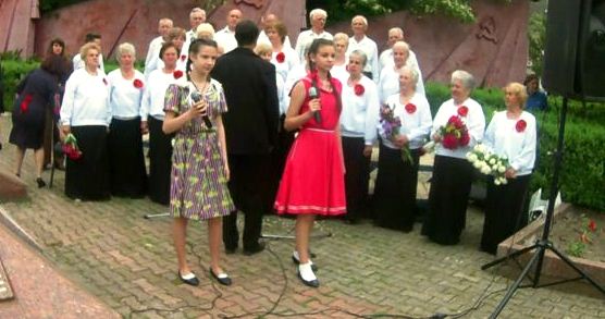 Уклін живим, загиблим – слава! 