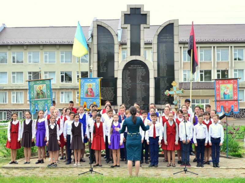 Пам’ятаймо через роки, через віки