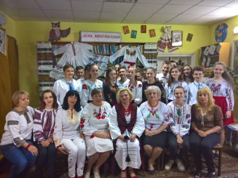 Бережи українське - носи вишиванку