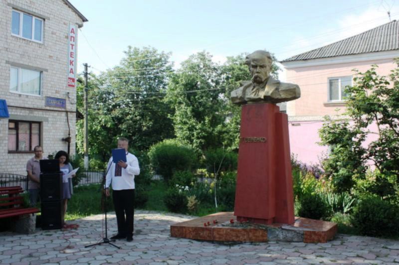 Повернутися, щоб жити у віках