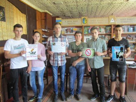 У вогні цигарки згорає не тільки тютюн